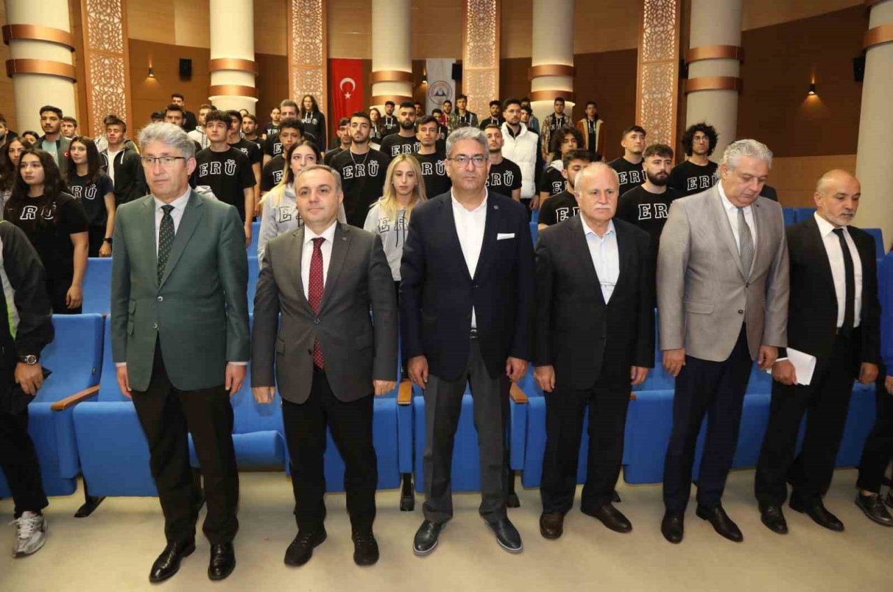 ERÜ’de Başarılı Sporcular Ödüllendirildi