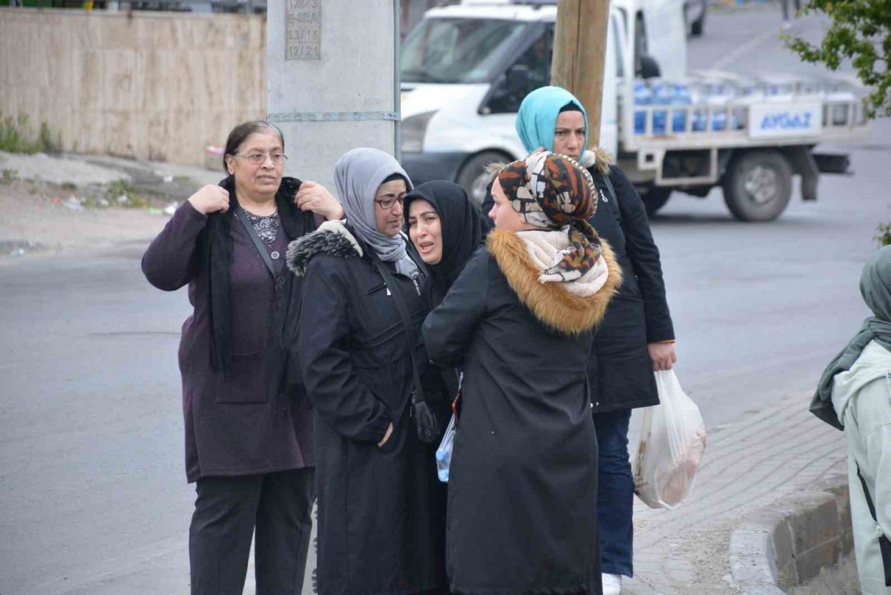 Annelerin en zor anları: Acı feryatlar yürekleri dağladı