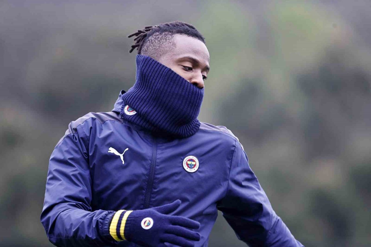 Fenerbahçe, Trabzonspor maçı hazırlıklarını sürdürdü