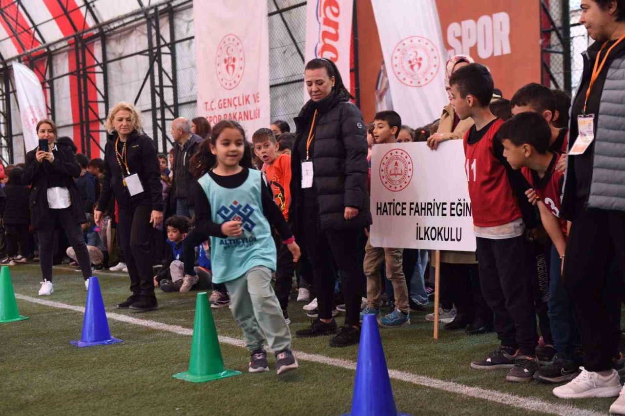 Geleneksel Çocuk Oyunları Şenlikleri yapıldı