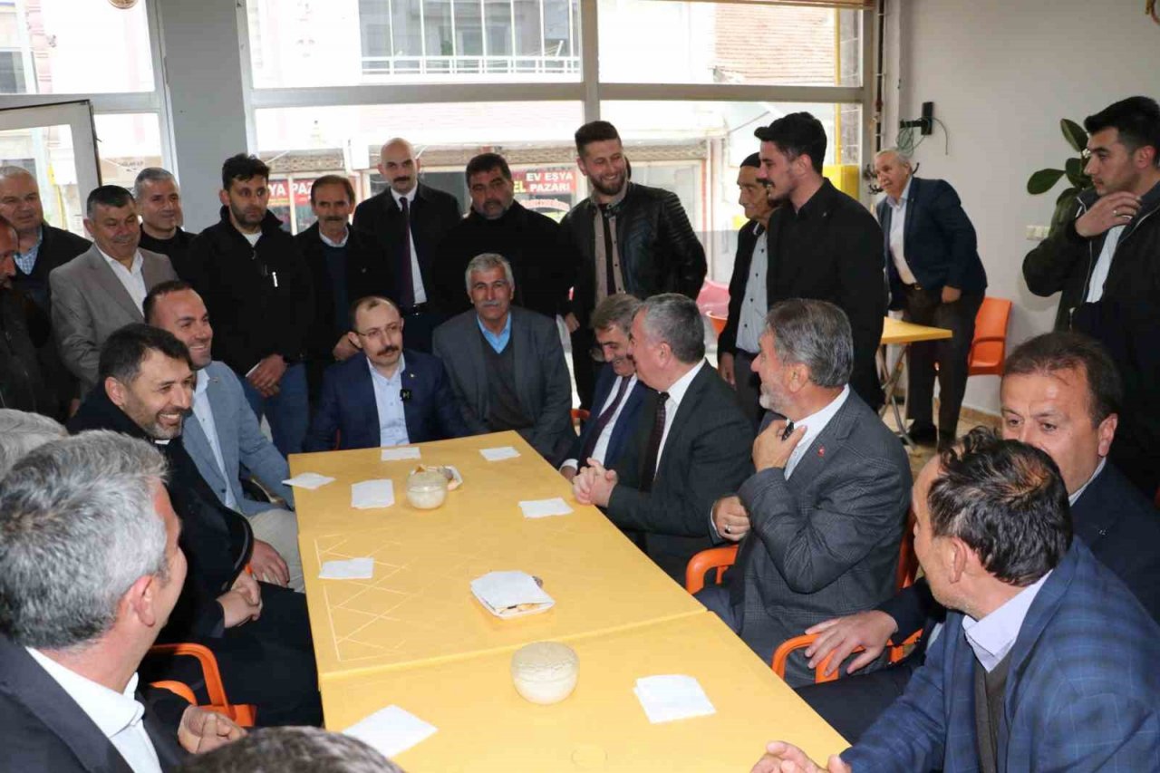 Ticaret Bakanı Muş: "Algı operasyonlarına, toplum mühendisliklerine bu toplum şimdiye kadar pabuç bırakmadı"