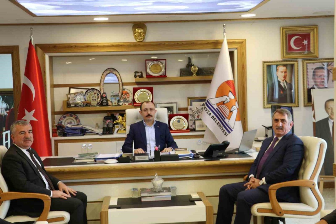 Ticaret Bakanı Muş: "Algı operasyonlarına, toplum mühendisliklerine bu toplum şimdiye kadar pabuç bırakmadı"