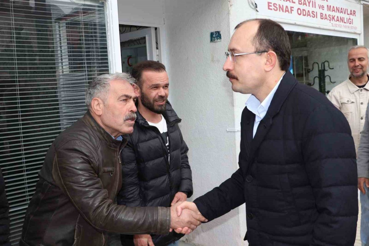 Ticaret Bakanı Muş: "Algı operasyonlarına, toplum mühendisliklerine bu toplum şimdiye kadar pabuç bırakmadı"