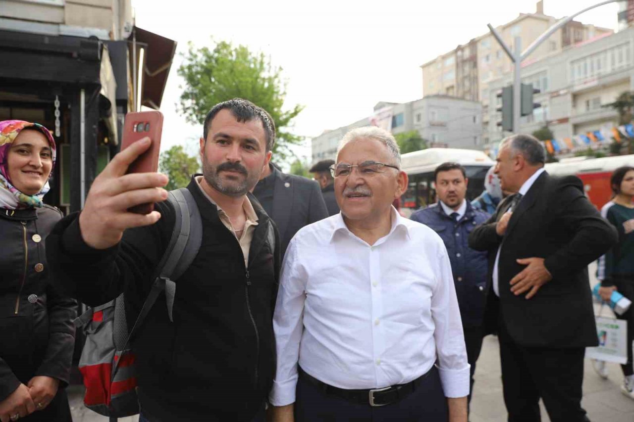 Başkan Büyükkılıç, esnaf ve vatandaşlarla buluştu