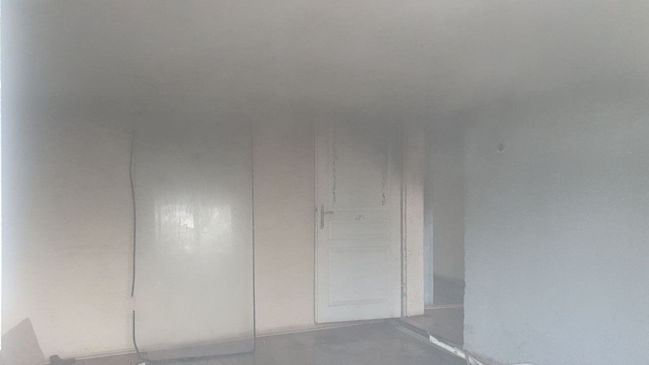 Müstakil ev, çıkan yangında kullanılamaz hale geldi