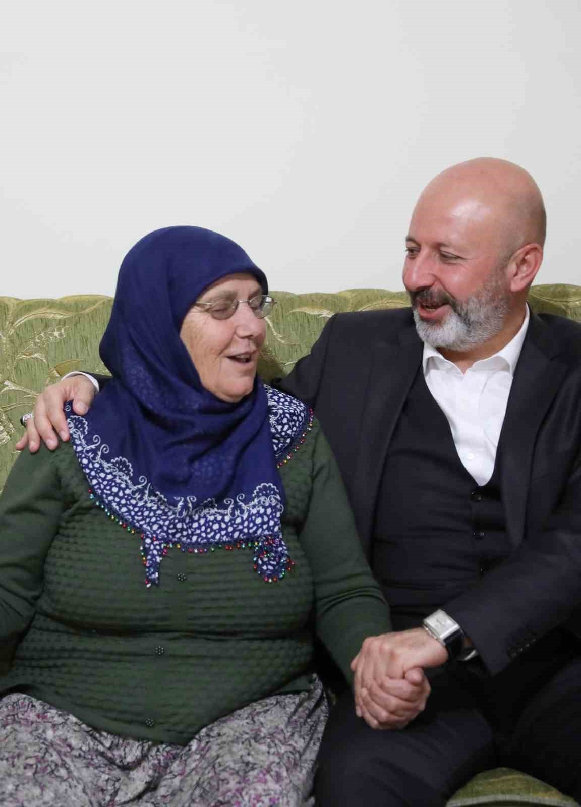 Başkan Çolakbayrakdar: “Annelerimiz, baş tacımızdır”