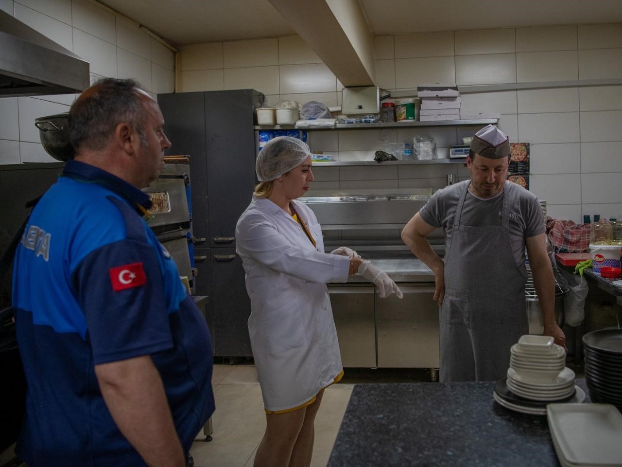 Kuşadası Belediyesi, gıda güvenliği için sahada