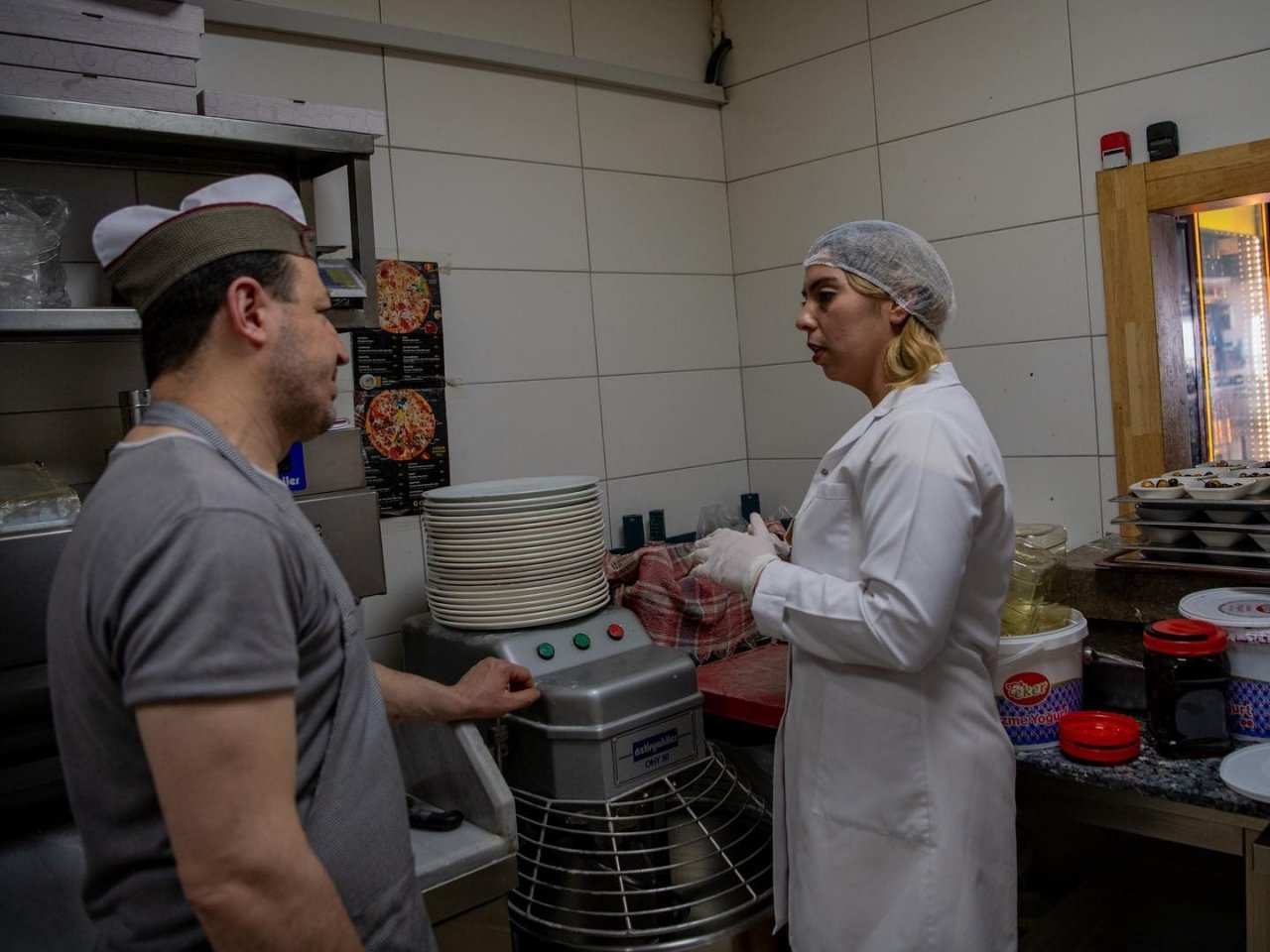 Kuşadası Belediyesi, gıda güvenliği için sahada