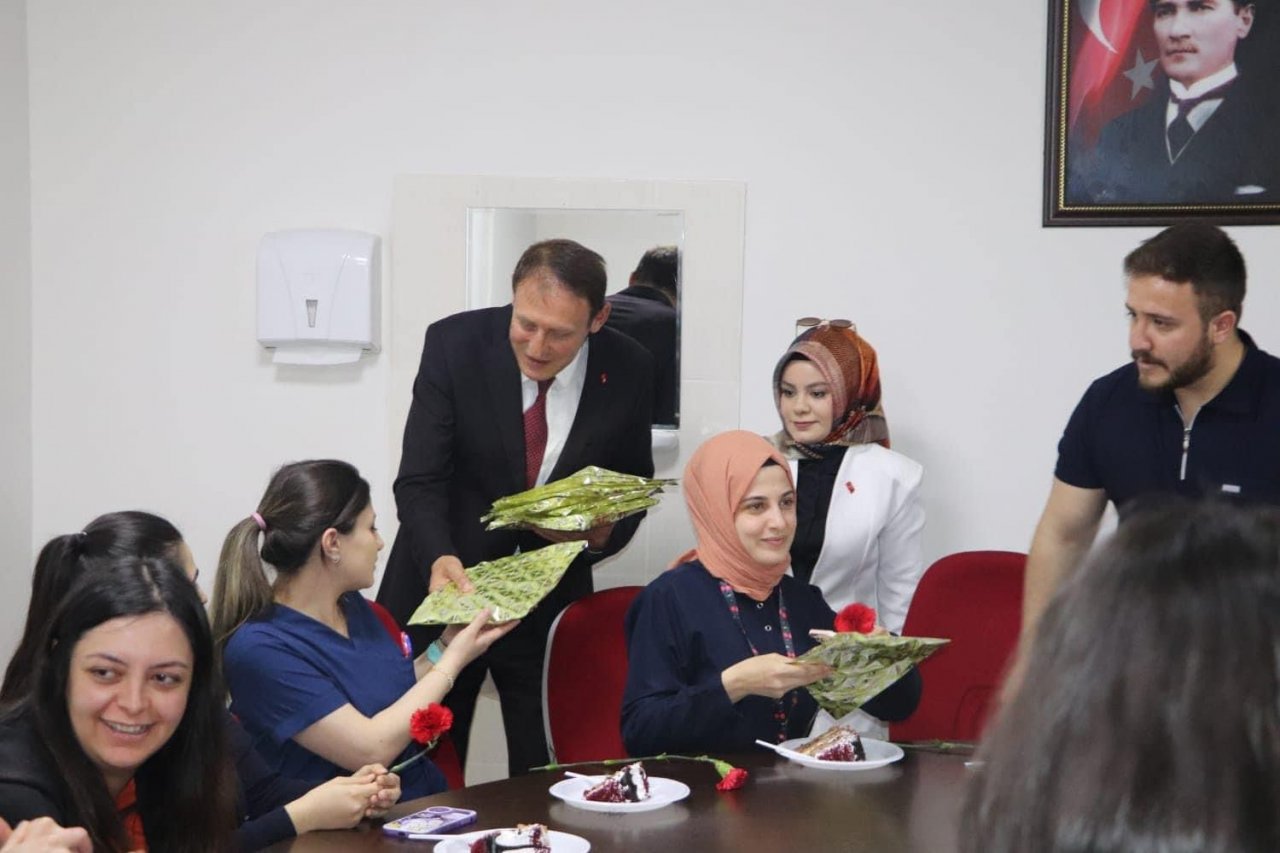 MHP Erzurum Milletvekili Adayı M. Hanifi Macit, Araştırma Hastanesi’ndeydi