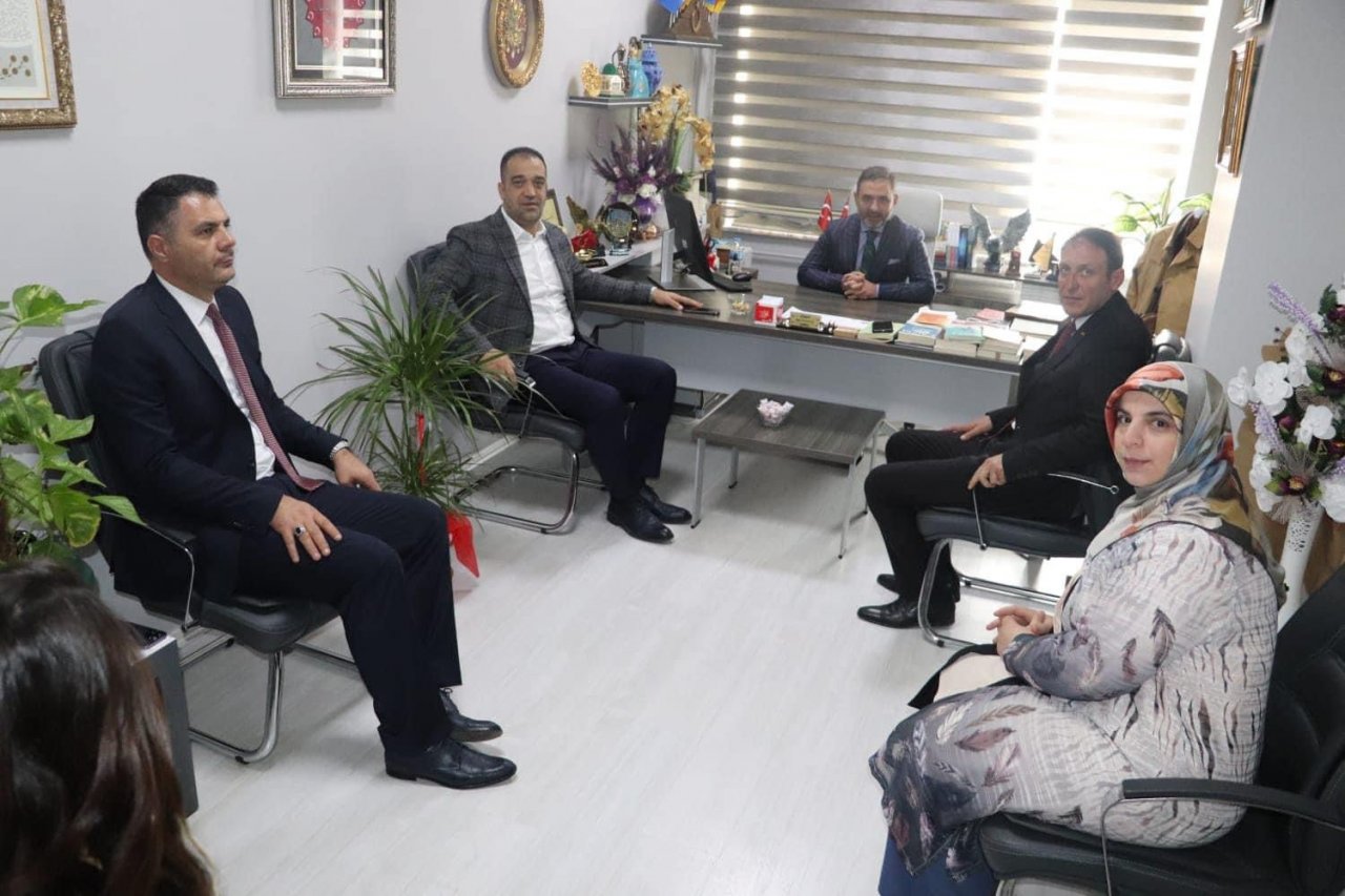 MHP Erzurum Milletvekili Adayı M. Hanifi Macit, Araştırma Hastanesi’ndeydi