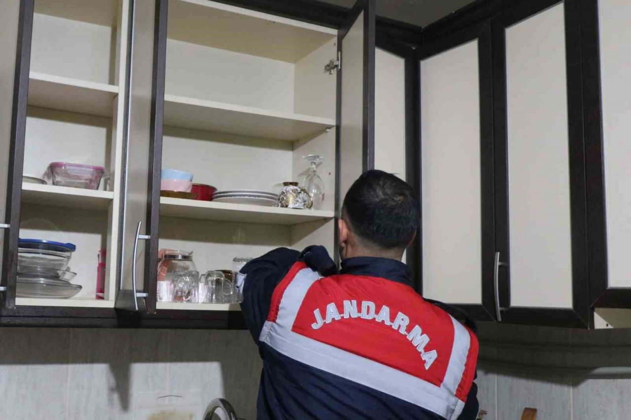 Jandarmadan Muğla ve Denizli’de masaj salonlarına fuhuş operasyonu