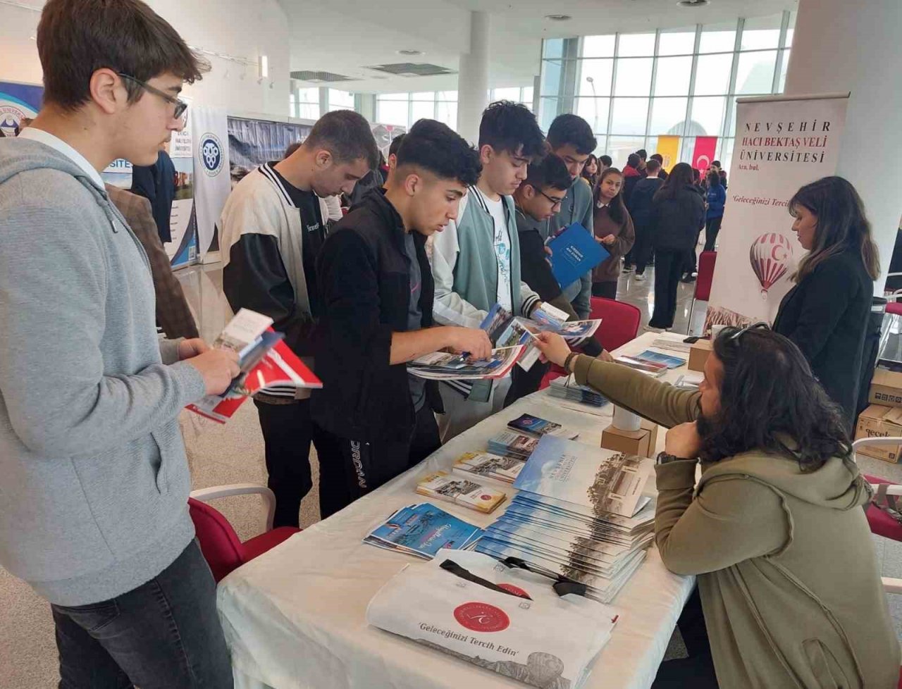 NEVÜ Kırşehir Üniversite Tanıtım ve Tercih Fuarı’nda