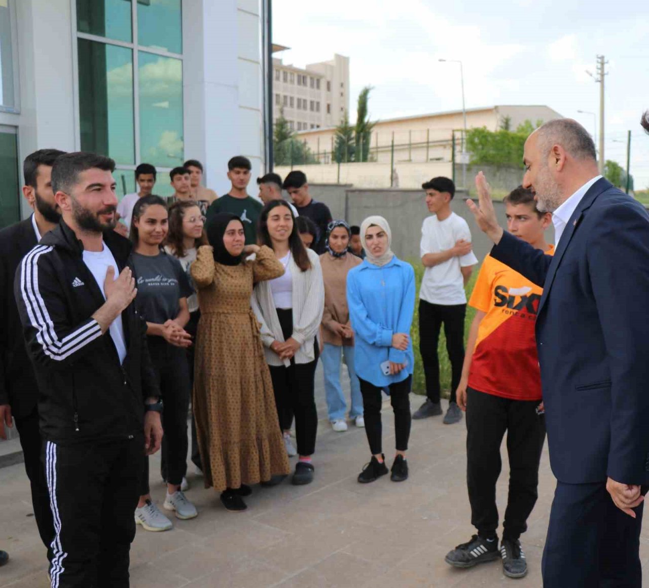 Öğrenciler sordu Aksoy cevapladı