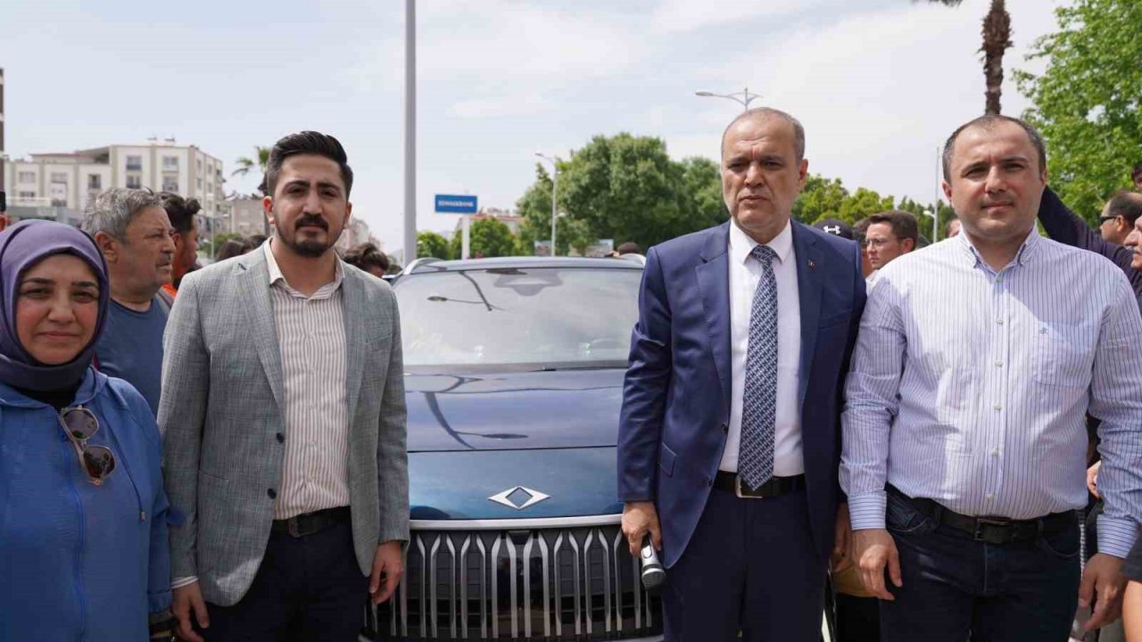 Başkan Uzundemir TOGG koltuğunda