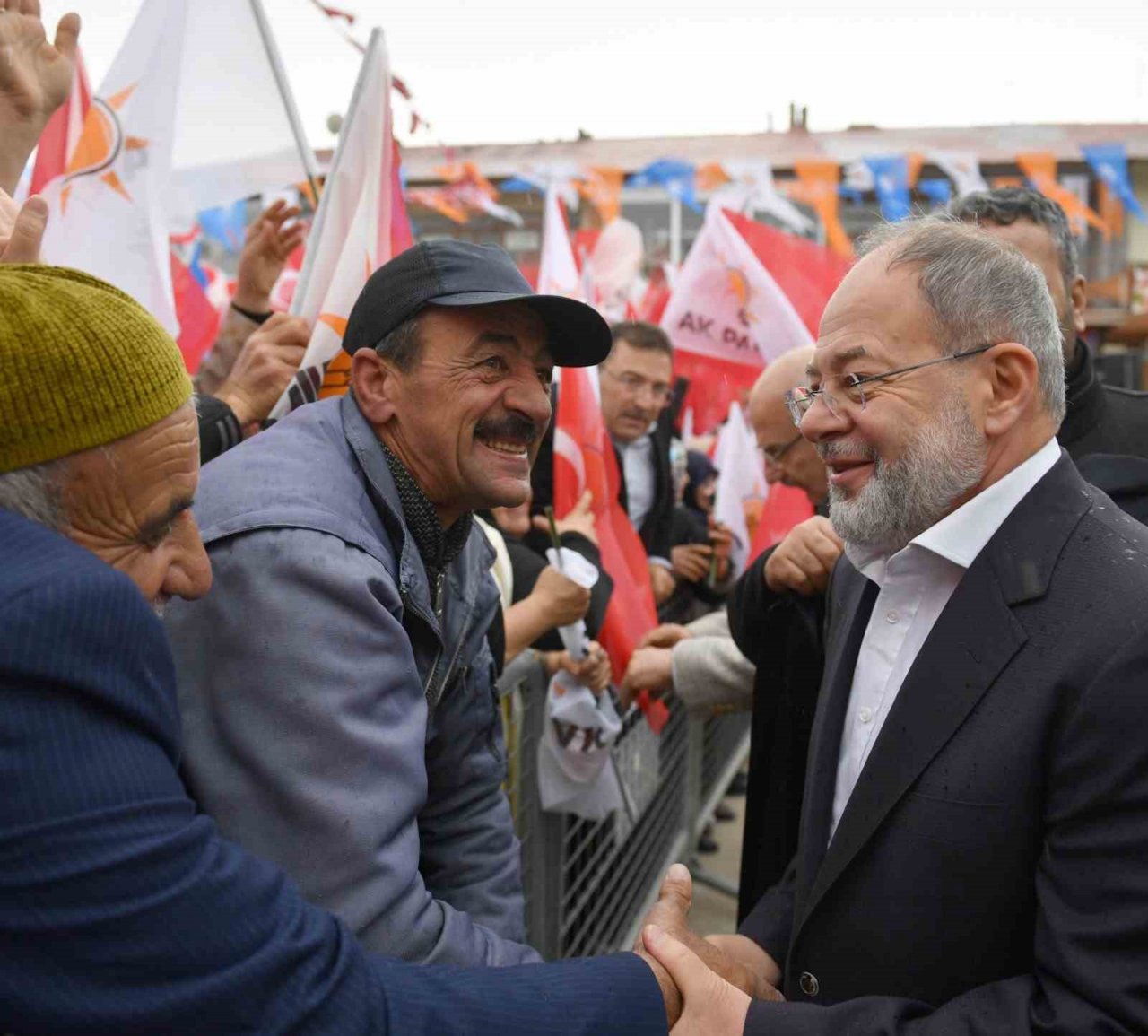 Ak Parti’den Hınıs çıkarması