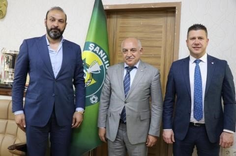 Mehmet Büyükekşi’den, Şanlıurfaspor Kulübü’ne ziyaret