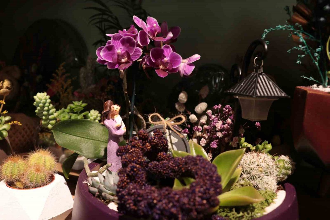 Çiçekçilerde ‘Anneler Günü’ telaşı