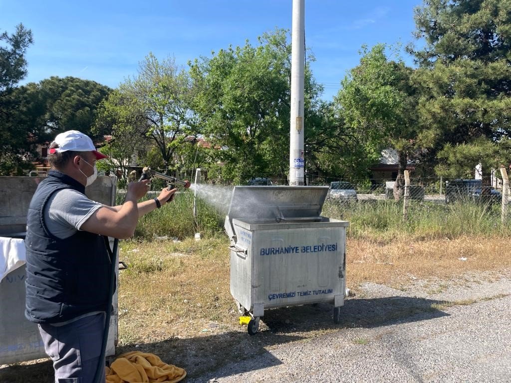 Sinek ve haşeresiz yaz için ilaçlama çalışmaları hız kazandı