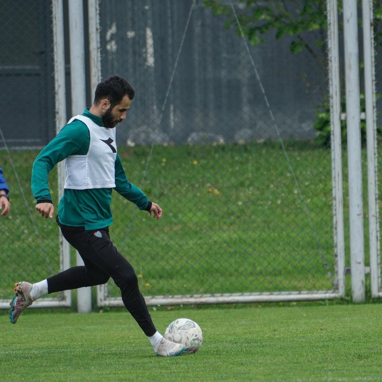 Bursaspor’da, çalışmalar devam ediyor