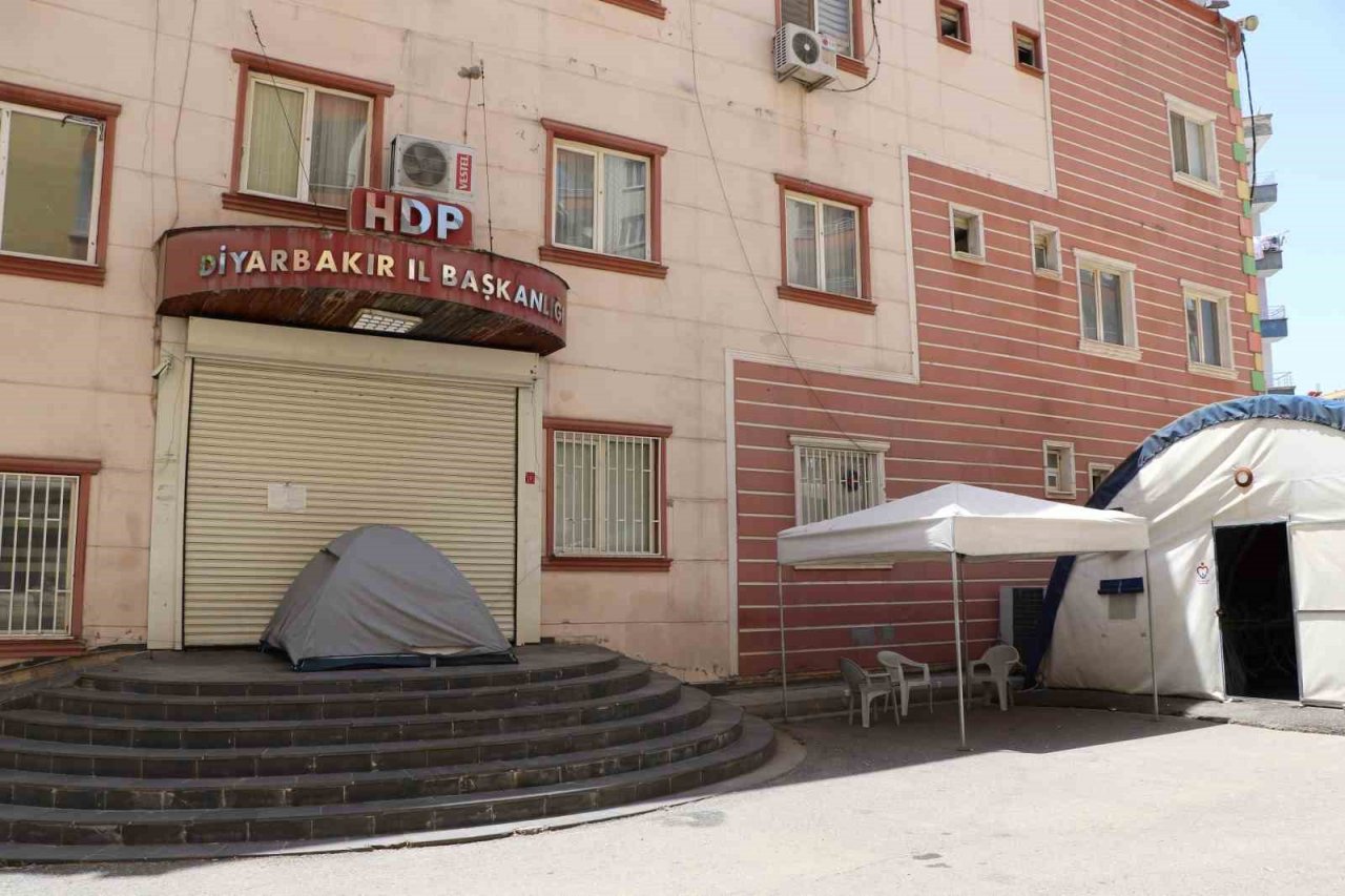 Diyarbakır anneleri “Anneler Gününe” evlat hasretiyle giriyor