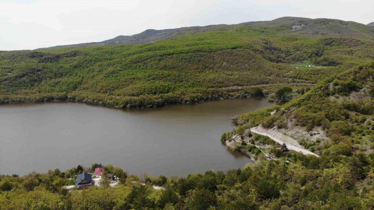 Eşsiz doğal güzellik ziyaretçilerini ağırlıyor