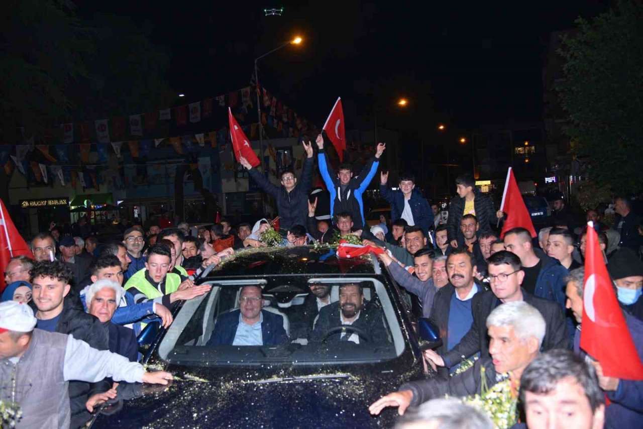 Sındırgı’da binlerce vatandaş Togg için buluştu