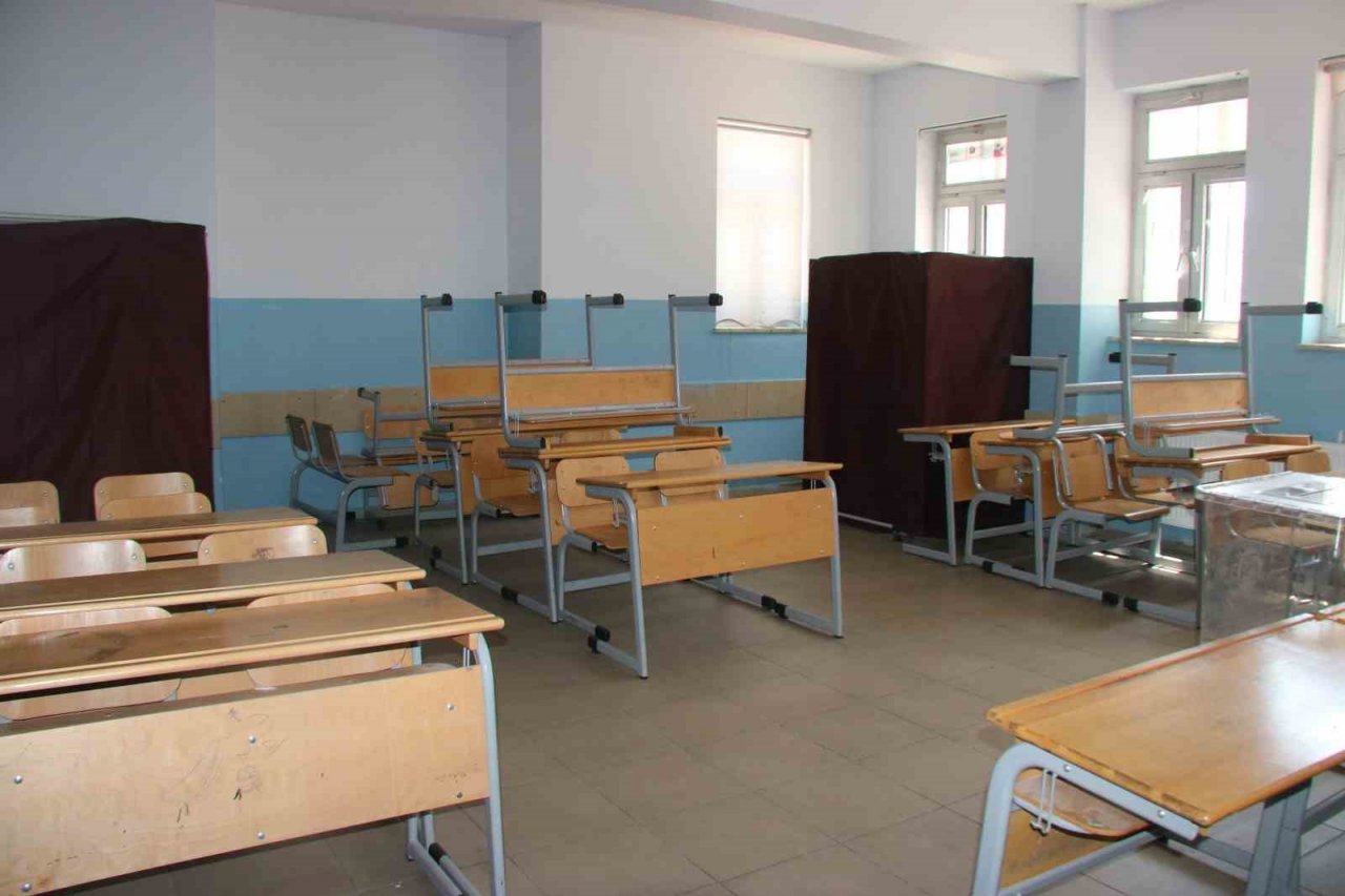 Diyarbakır’da 1 milyon 143 bin 832 seçmen için 3 bin 737 sandık kuruldu