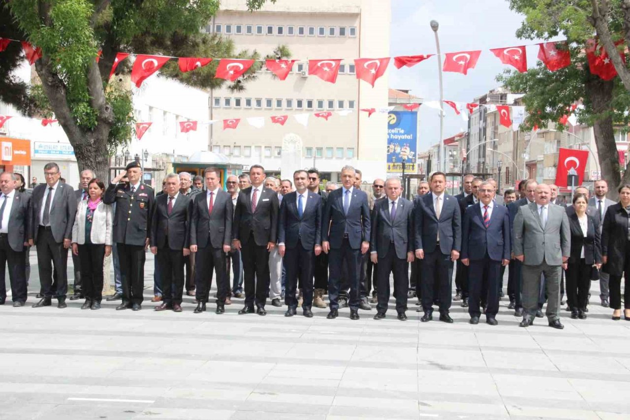 Karaman’da 746. Türk Dil Bayramı törenle kutlandı