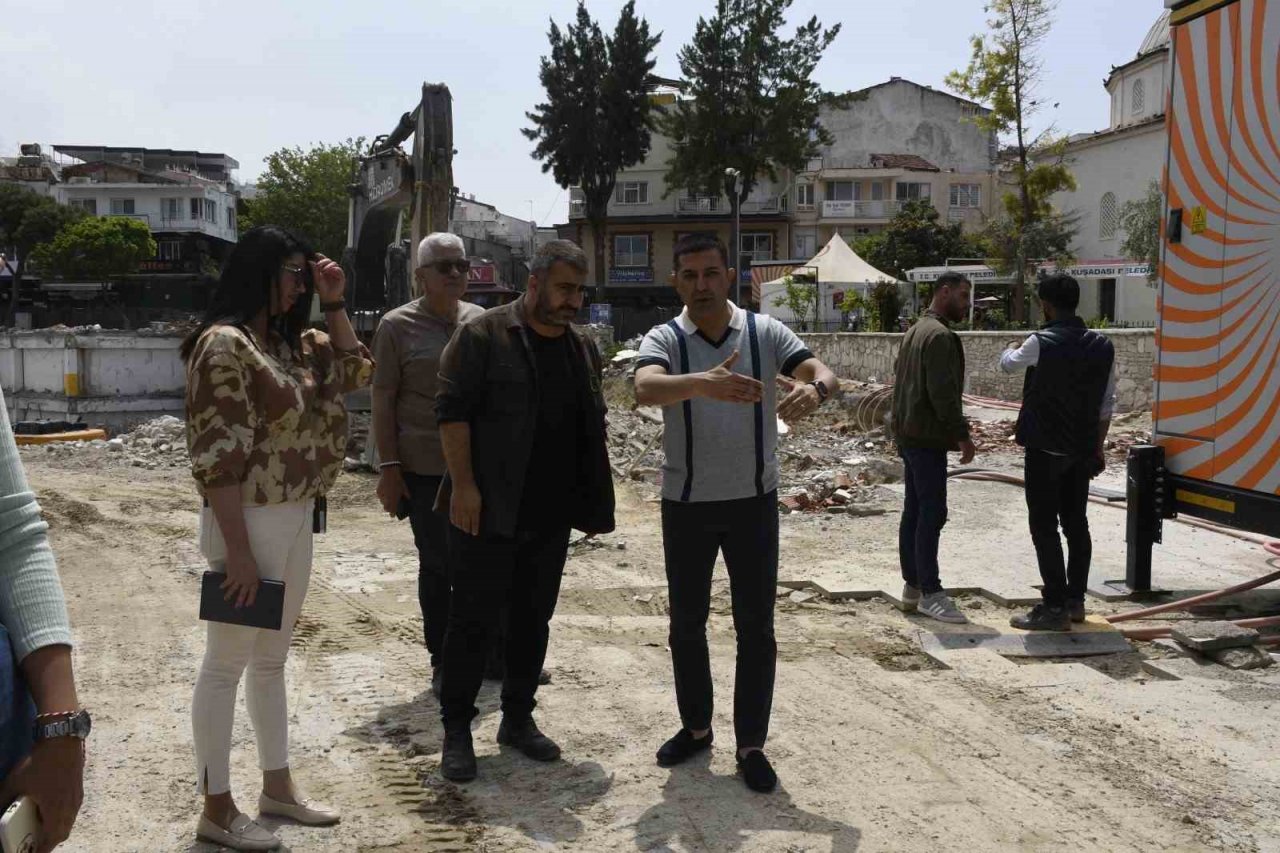 Kuşadası Kent Meydanı ile modern bir yaşam alanına kavuşacak