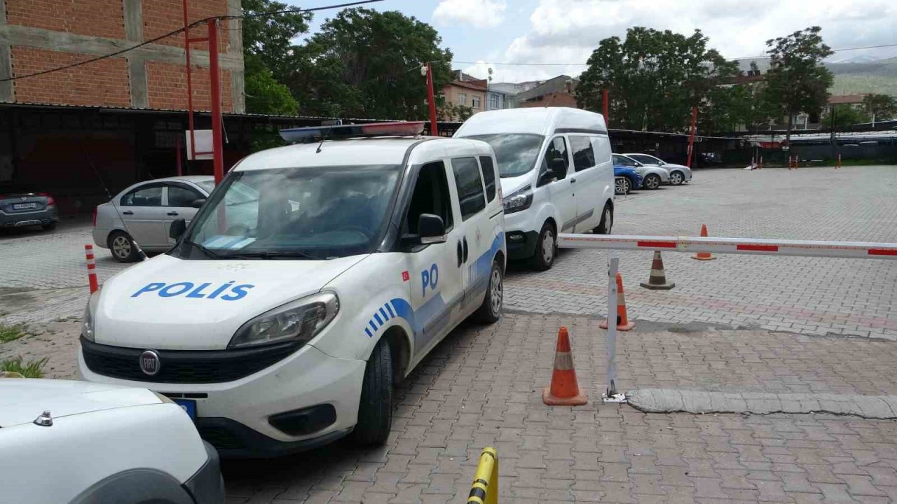 Kafe sahibi, iş yerinde öldürüldü