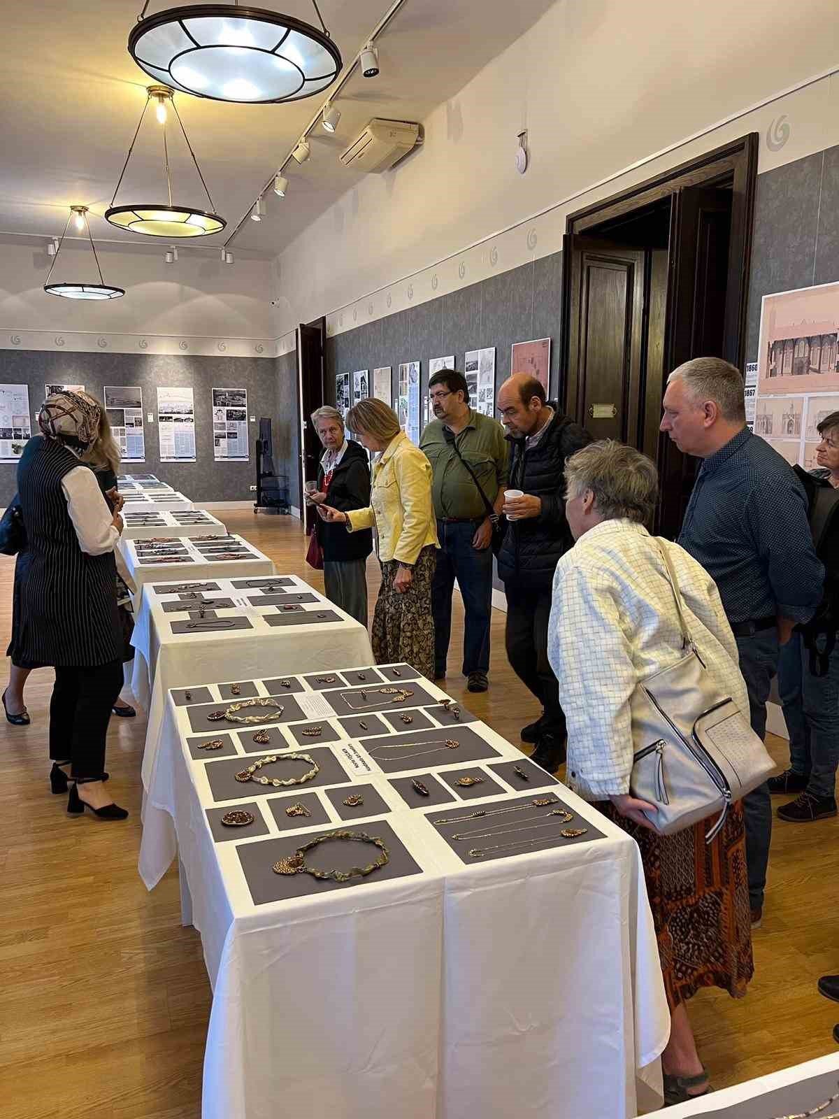 MAÜ, Mardin takı kültürünü Avrupa’da tanıtıyor