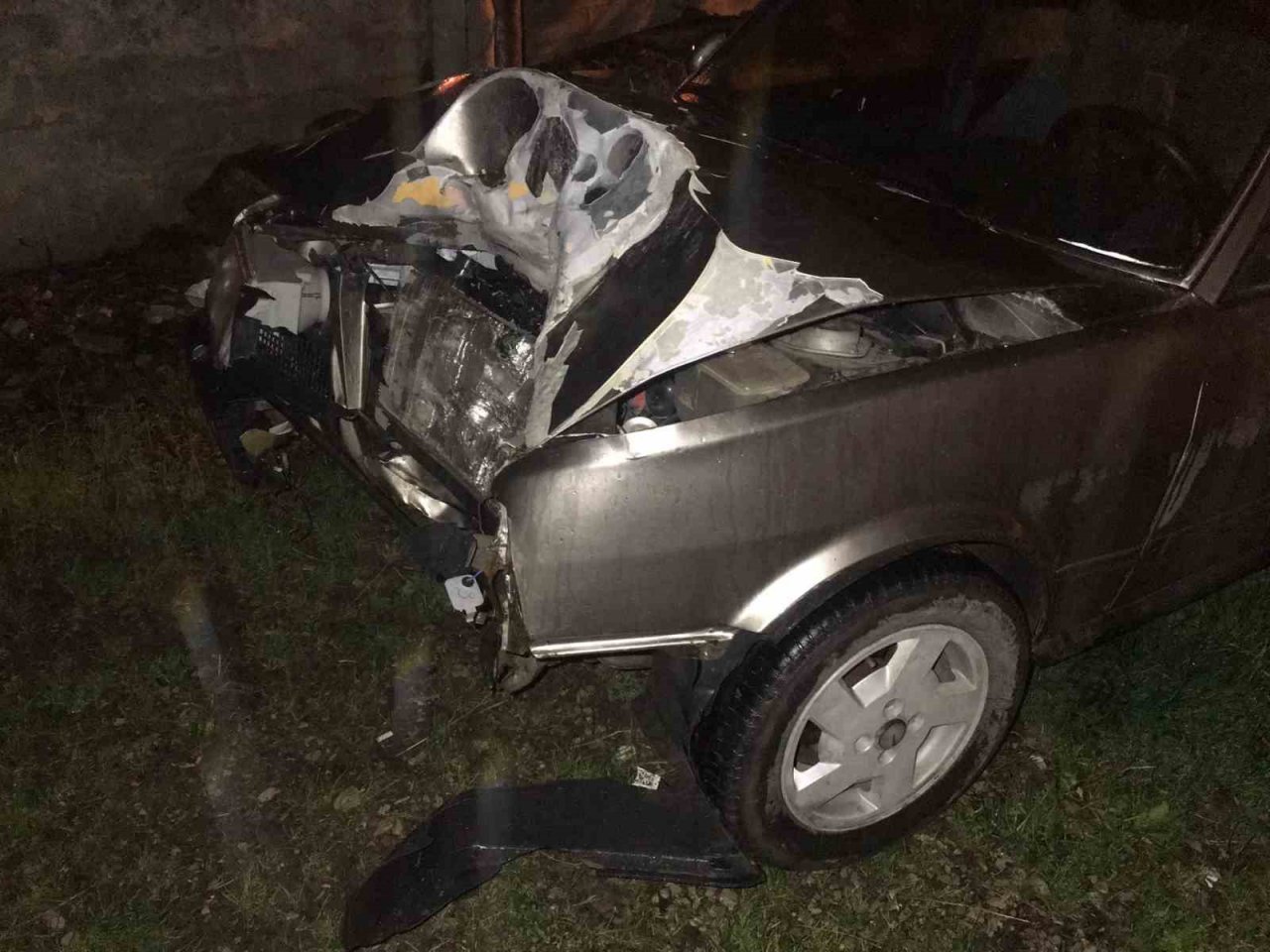 Alkollü otomobil kullanıyordu, karşı yönden gelen motosiklete çarptı: 1 yaralı