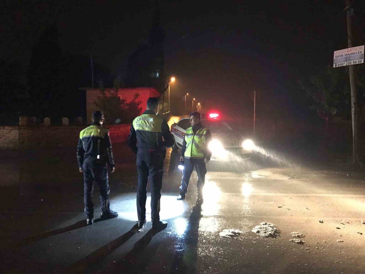 Alkollü otomobil kullanıyordu, karşı yönden gelen motosiklete çarptı: 1 yaralı