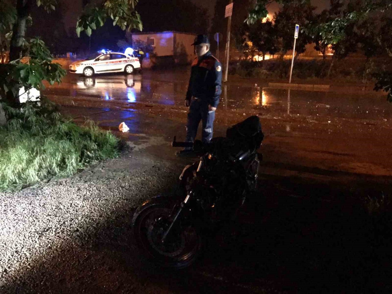 Alkollü otomobil kullanıyordu, karşı yönden gelen motosiklete çarptı: 1 yaralı