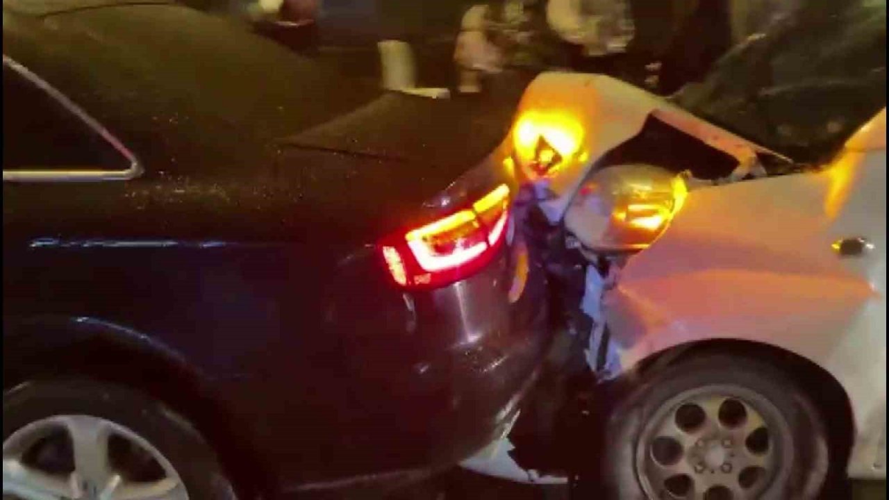 Otomobilin çarpmasıyla inşaat alanına savrulan kadın hayatını kaybetti