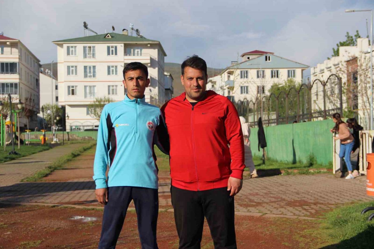 Bingöllü atlet Abdulmecit Açan, Balkan Dağ Şampiyonası’nda