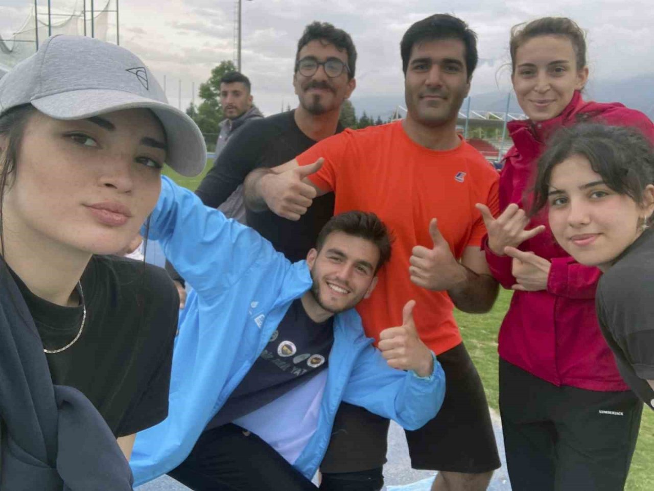 SUBÜ öğrencilerinden bir altın bir gümüş madalya