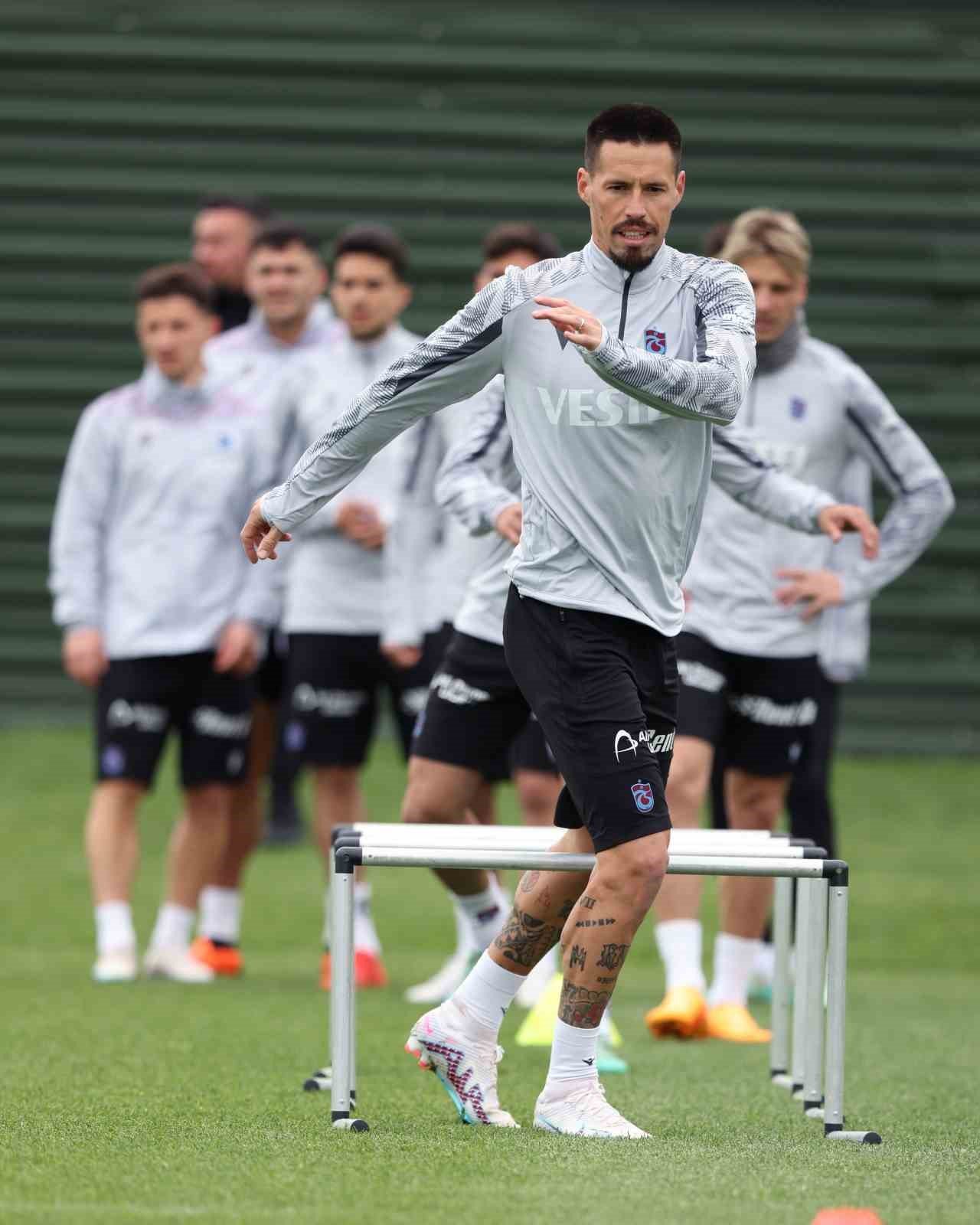 Trabzonspor, Fenerbahçe maçı hazırlıklarını sürdürdü