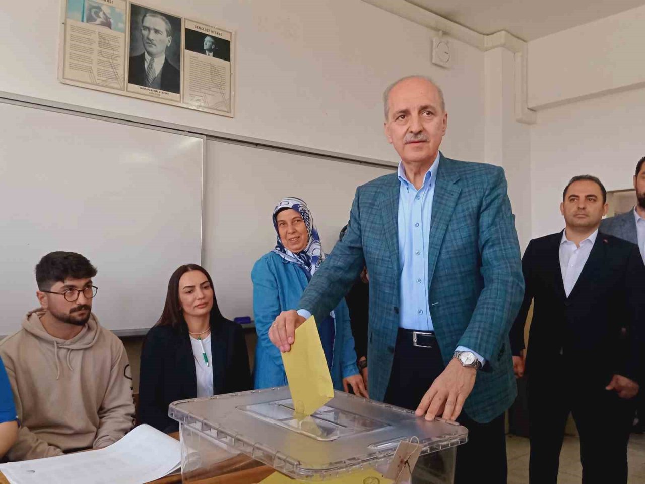AK Parti Genel Başkanvekili Kurtulmuş: "Büyük ve güçlü adımlarla ilerleyeceğimiz bir seçim olacak"