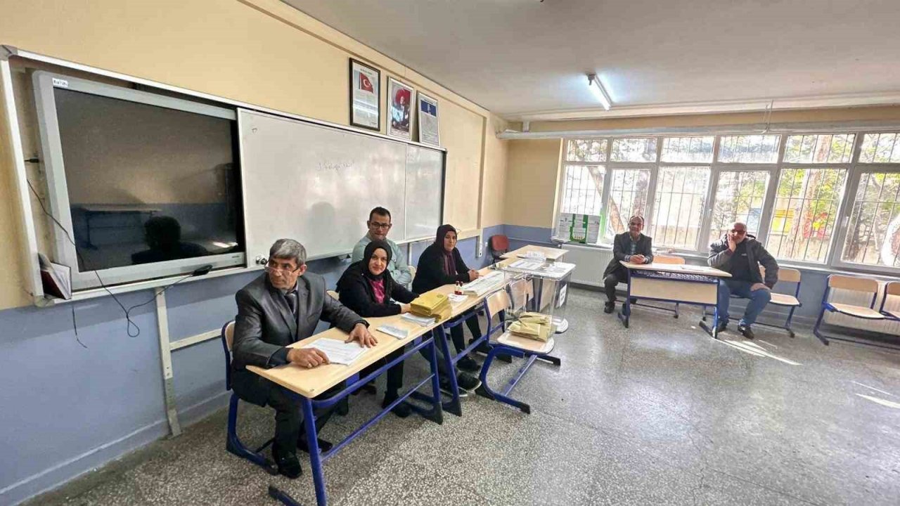 Afyonkarahisar’da 533 bin 73 seçmen sandık başına gidecek