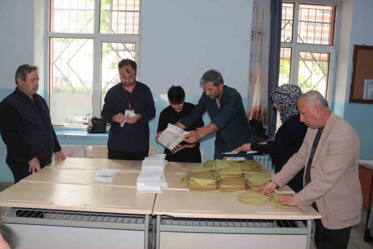 Balıkesir’de oy sayım işlemleri başladı