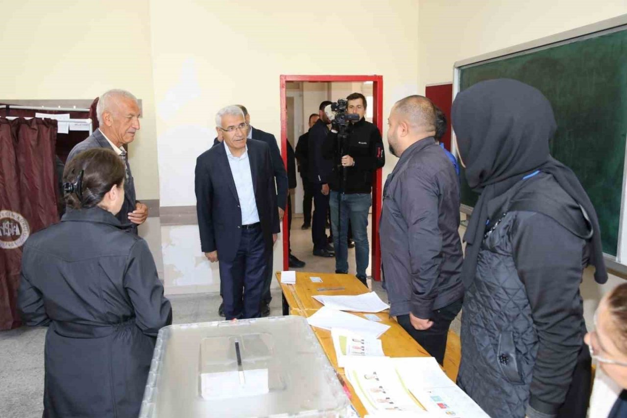 Başkan Güder oyunu kullandı