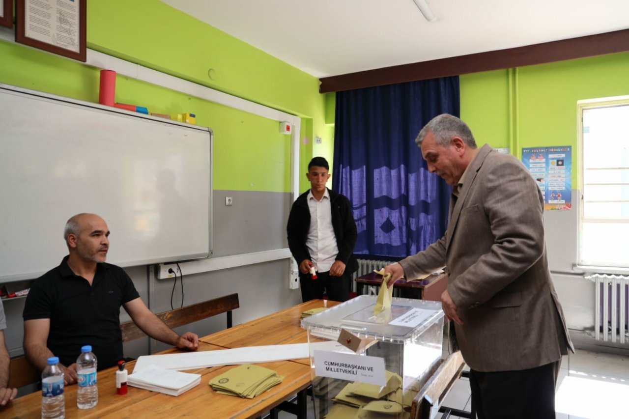 Beyazgül oyunu kullandı
