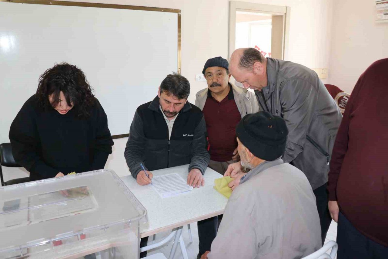 Bolu’da oy verme işlemleri başladı