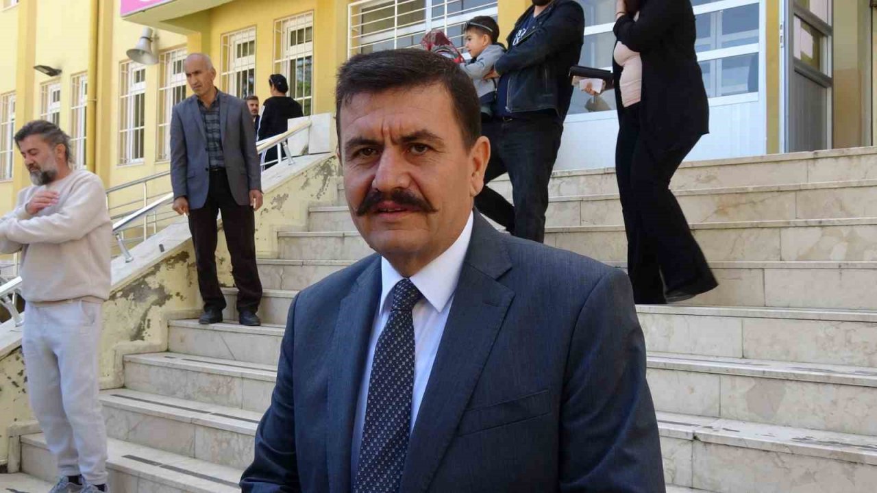 Burdur Valisi Arslantaş oyunu kullandı