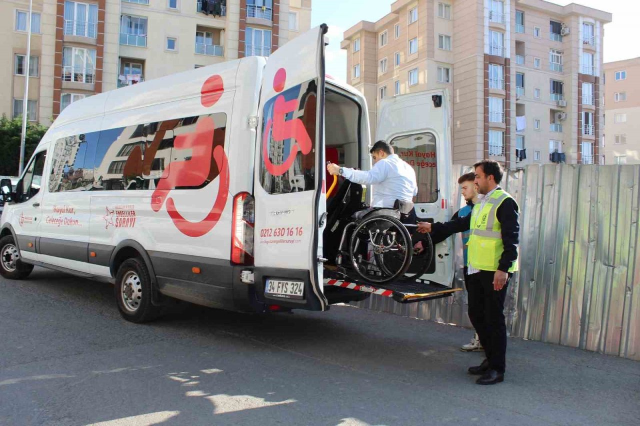 Engelli vatandaşlar oyunu kullanıyor