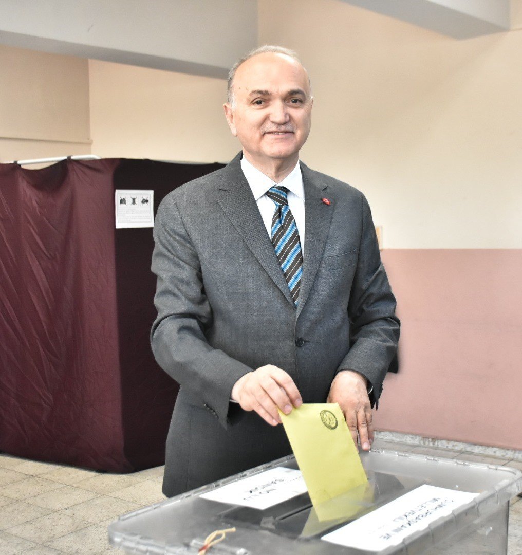 Başkan Faruk Özlü “Artık söz milletin”