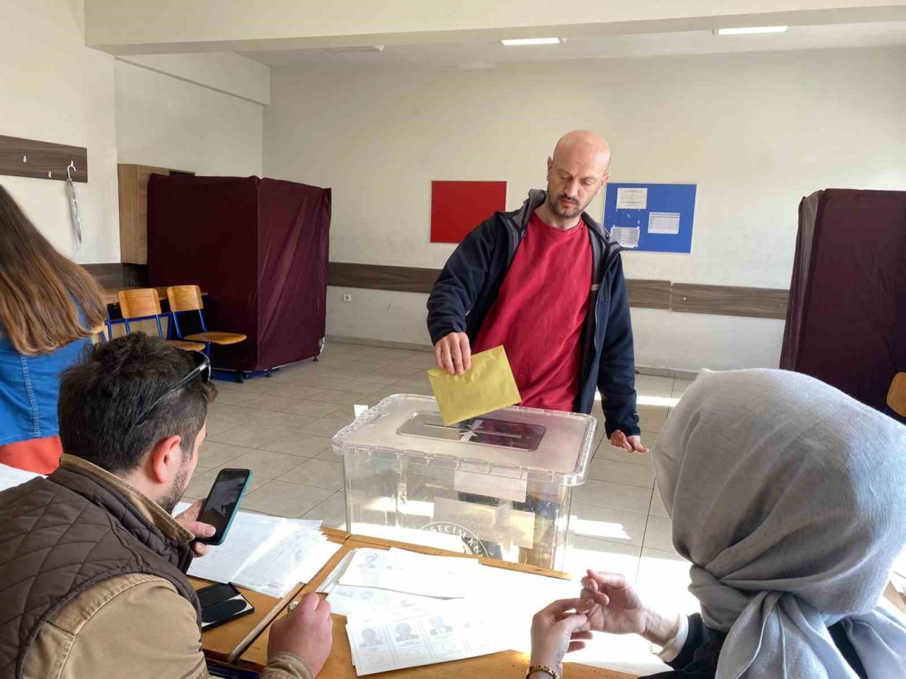 Düzce’de oy verme işlemi sabah erken saatlerde başladı