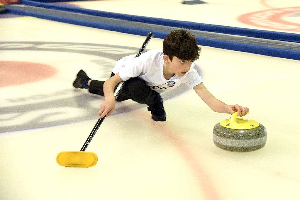 Erzurum’da Curling Heyecanı
