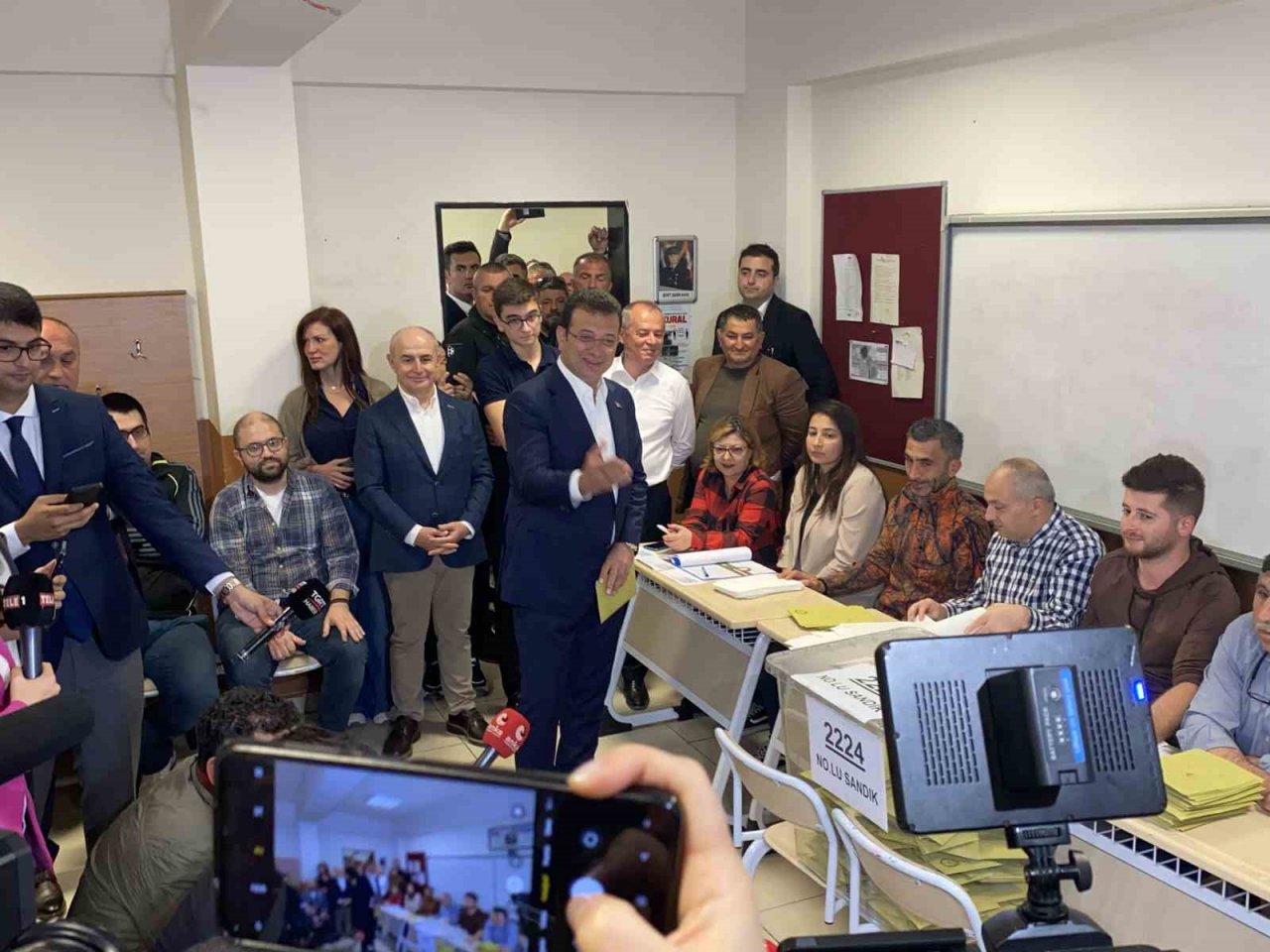 İBB Başkanı İmamoğlu oyunu kullandı